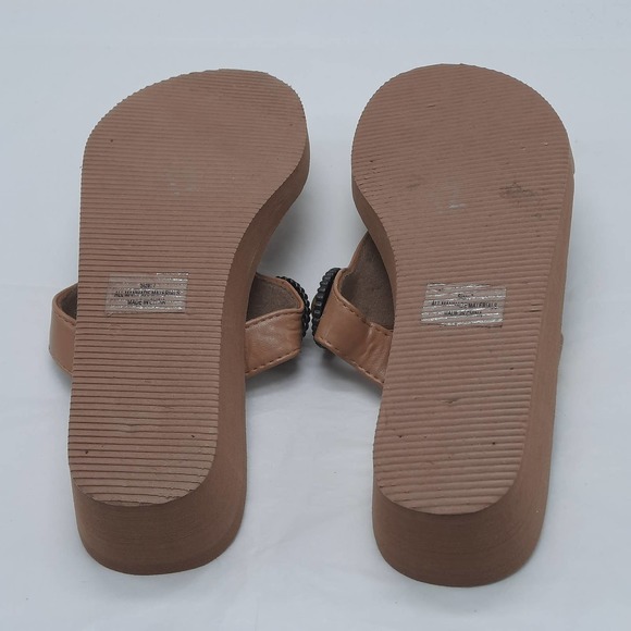 Olivia Miller Sandals Shoes Womens Size 7 Tan Beaded Thong Slip On - Picture 7 of 10